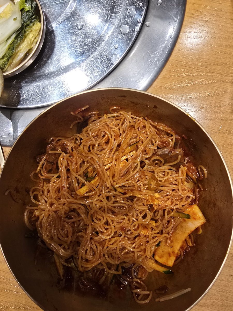 와우! 오천억 (@heunghyun) on Twitter photo 