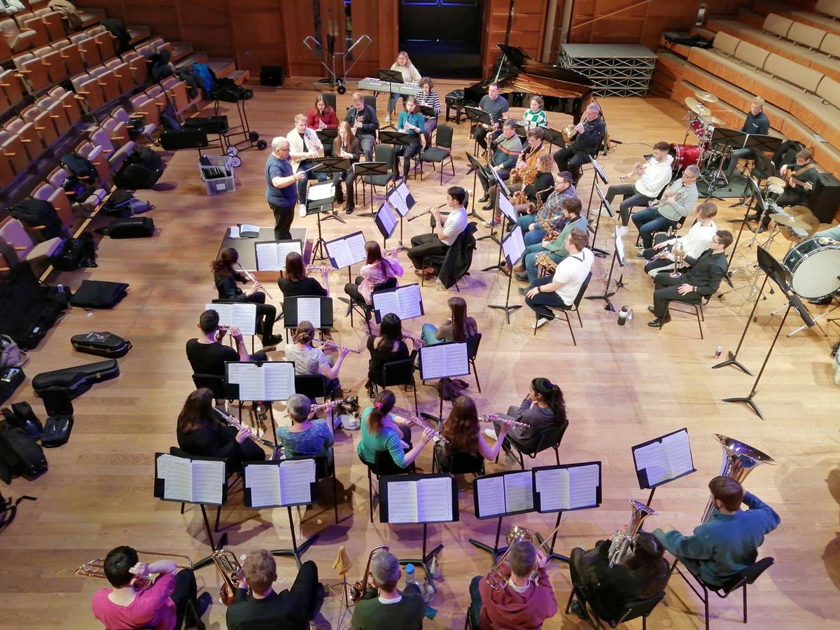 If you're interested in extra-curricular #music as part of life @unikent, come to the Music Intro tonight in Gulbenkian, 7pm, to find out about getting involved; open to all, whatever you study! 
kent.ac.uk/music/joining