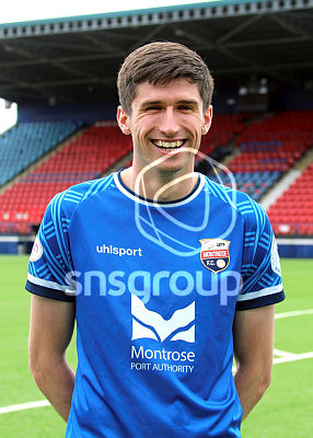 PastSpfl's tweet image. Our League One Player of the week is @MontroseFC full back Ryan Williamson. He was quite simply outstanding as his team recorded an excellent win. An opposition fan stated on @pieandbov that it was the best individual display they had seen all season against their team.