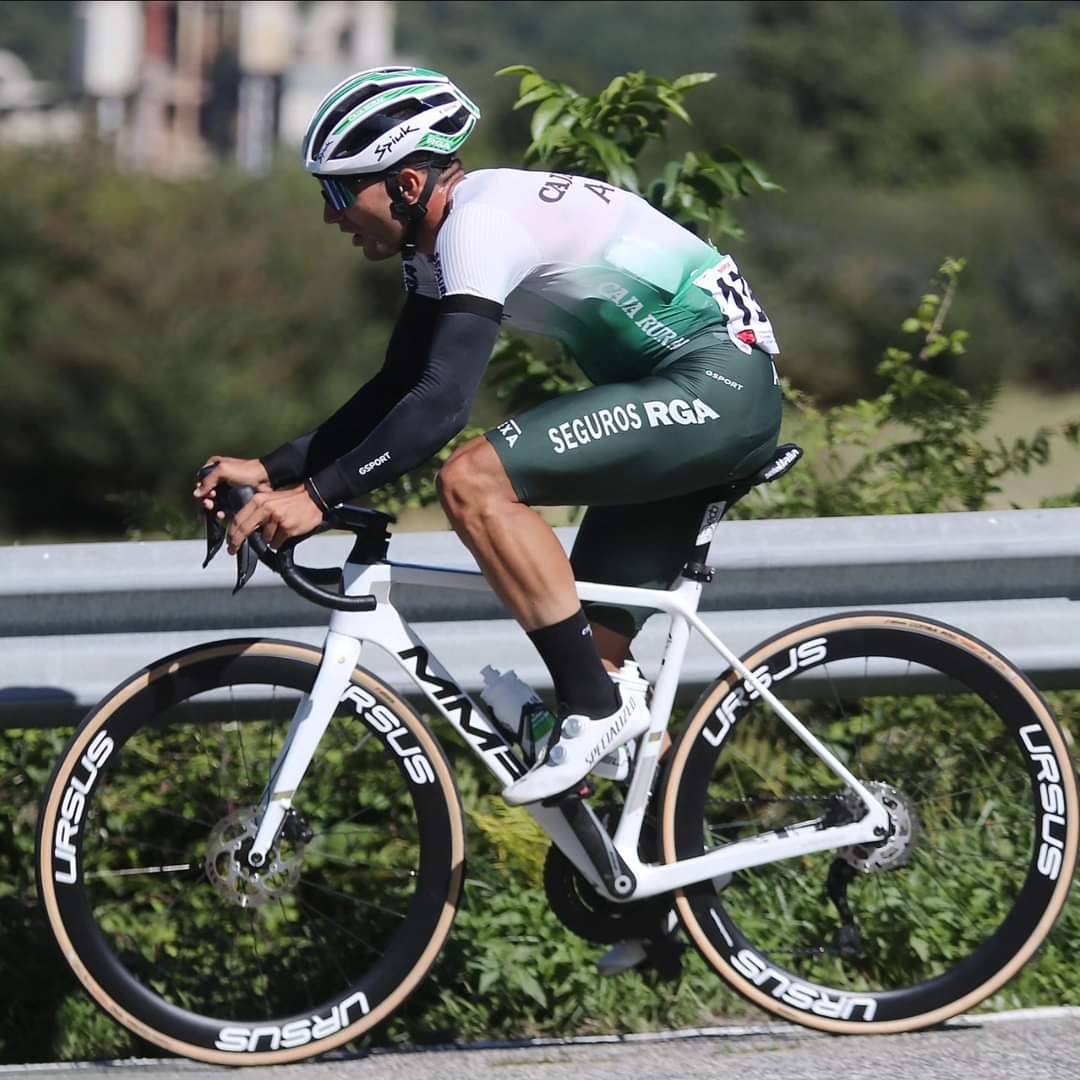 FilialCajaRural's tweet photo. ✅ De repente, tras el magnífico trabajo de toda la temporada, @la_javineta estrenó su casillero de triunfos, además, por partida doble.

🤕 La nota negativa fue la fractura en el codo de Mikel Uncilla, a quien deseamos una pronta recuperación.

📸 @oskarmatxin

#SúmateAlVerde 💚 https://t.co/e8PXdtcgQQ