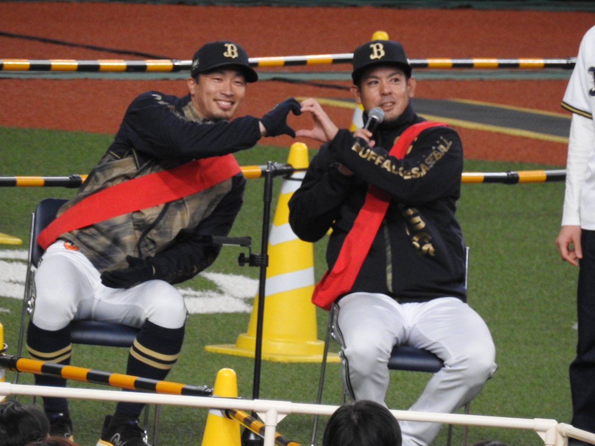 baseballista89's tweet image. 可愛すぎるお二人
#安達了一
#比嘉幹貴
#Bs2023