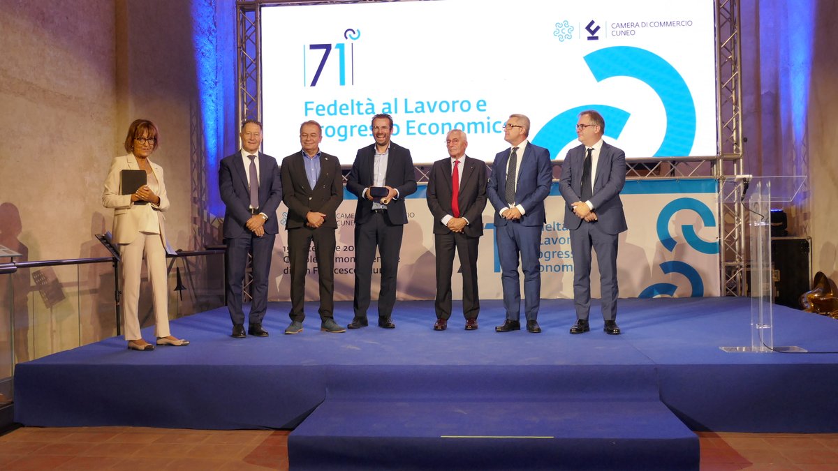 Premiazione #FedeltàalLavoro: la Camera di Commercio di Cuneo premia 3 imprenditori associati a #ConfindustriaCuneo: Sigillo d’Oro 2024 per Giuseppe Braida #Nutkao e #NinoAragnoEditore, premio speciale #Sostenibilità #Innovazione a Gianfranco Sorasio #eViso  <a href="/eVISOspa/">eVISOspa</a> 
#camcom