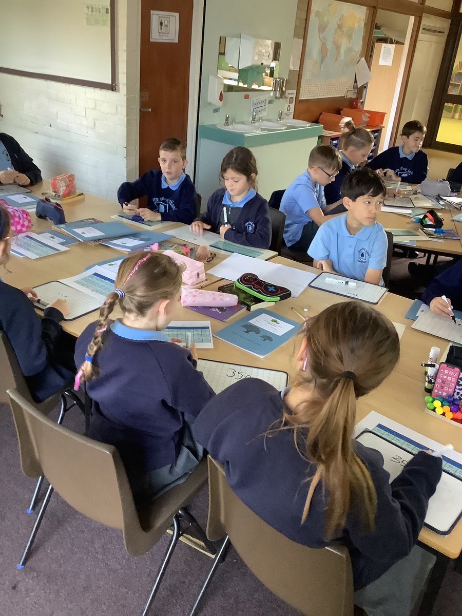 GPSYear5's tweet photo. This morning we’re learning about the powers of 10 #gpsmaths https://t.co/EmmyncTLiP