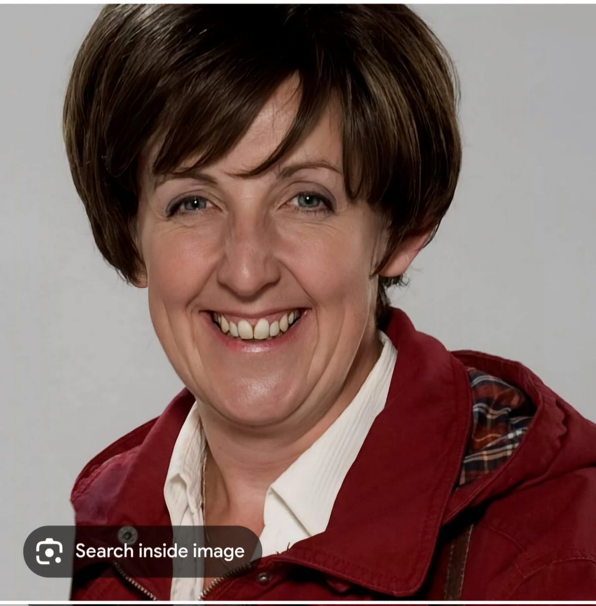 max_bunn's tweet photo. When Dec looked like hayley cropper from coronation street 🤣🤣 #funny #jokes https://t.co/RknzlSyQXA