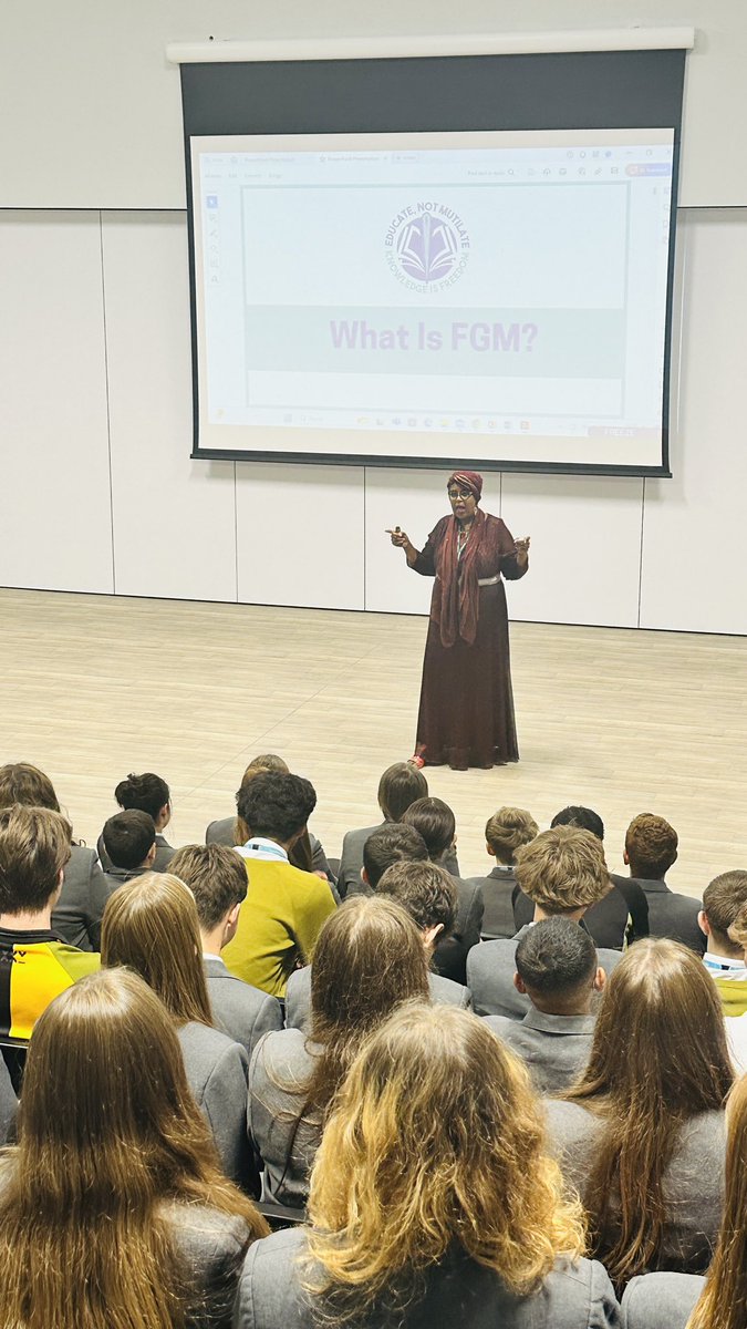 Educate, Not Mutilate (CIO) (@e_notmutilate) on Twitter photo Year 10 & 11 students Richmond Upon Themes Secondary school with <a href="/HiboWardere/">hibo wardere</a>
#fgm #knowledgeisfreedom #students #endfemalegenitalmutilation Year 10 & 11 students Richmond Upon Themes Secondary school with <a href="/HiboWardere/">hibo wardere</a>
#fgm #knowledgeisfreedom #students #endfemalegenitalmutilation