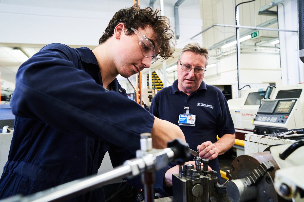 Total People tweet media