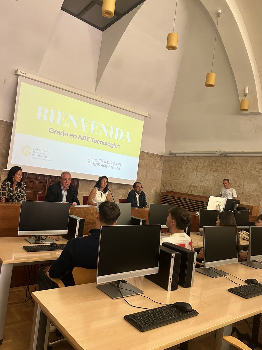 Encantados también de recibir a nuestros nuevos alumnos de Grado en Administración y Dirección de Empresas Tecnológicas (ADET) de <a href="/upsa/">UPSA</a>
