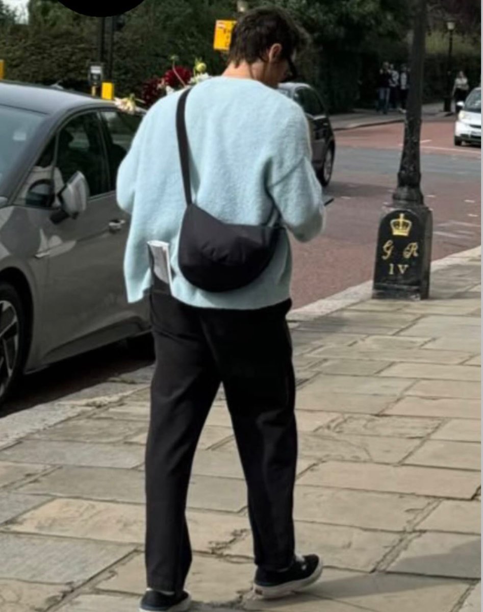 I was on my way to buy some flowers for you 💐