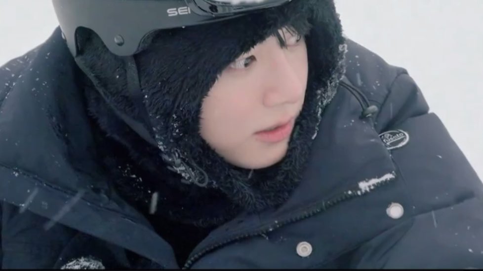 Non10PJM13's tweet photo. 穏やかで幸せな時間を過ごしてほしい。
誰も彼らの笑顔を奪わないで。
HYBE protect your artists.
#ProtectJungkook
#정국
#WeLoveYouJungkook https://t.co/mh9qKGGTuj