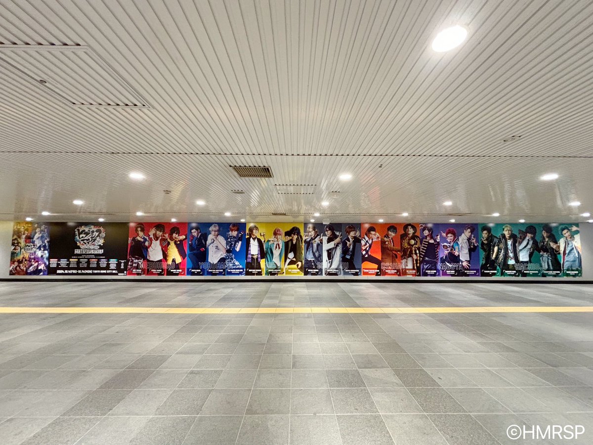 【広告掲出】
-Grateful Cypher-
本日より、東急田園都市線渋谷駅B1F 改札外コンコースにて広告掲出がSTART‼️
お近くをお通りの際はぜひご注目ください🎤

＜期間＞
～9月22日（日）

※駅および駅係員へのお問い合わせはご遠慮ください。
チケット・公演に関するお問い合わせ：Mitt