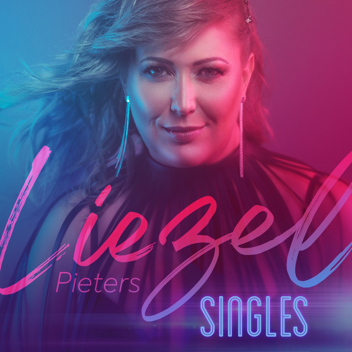 Teen die tyd moes jy al @liezelpieters777 se nuutste enkelsnit #singles gehoor het. Maar as jy nog nie het nie, volg die skakel en luister dit nou: orcd.co/kn28pqp @boerboelwear