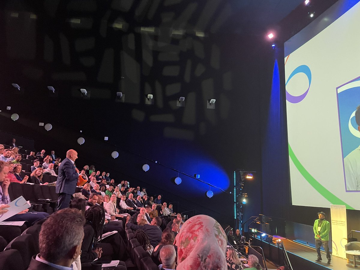 rukshanakapasi's tweet image. Excellent start to @BSol_ICS event from David Melbourne &amp;amp; @ppvernon CEO &amp;amp; Chair at #SocialValueTogether with a packed room of top commercial suppliers-stimulating a #systemchange #partnerships to improve health &amp;amp; reduce #healthinequalities using #socialvalue to leverage change