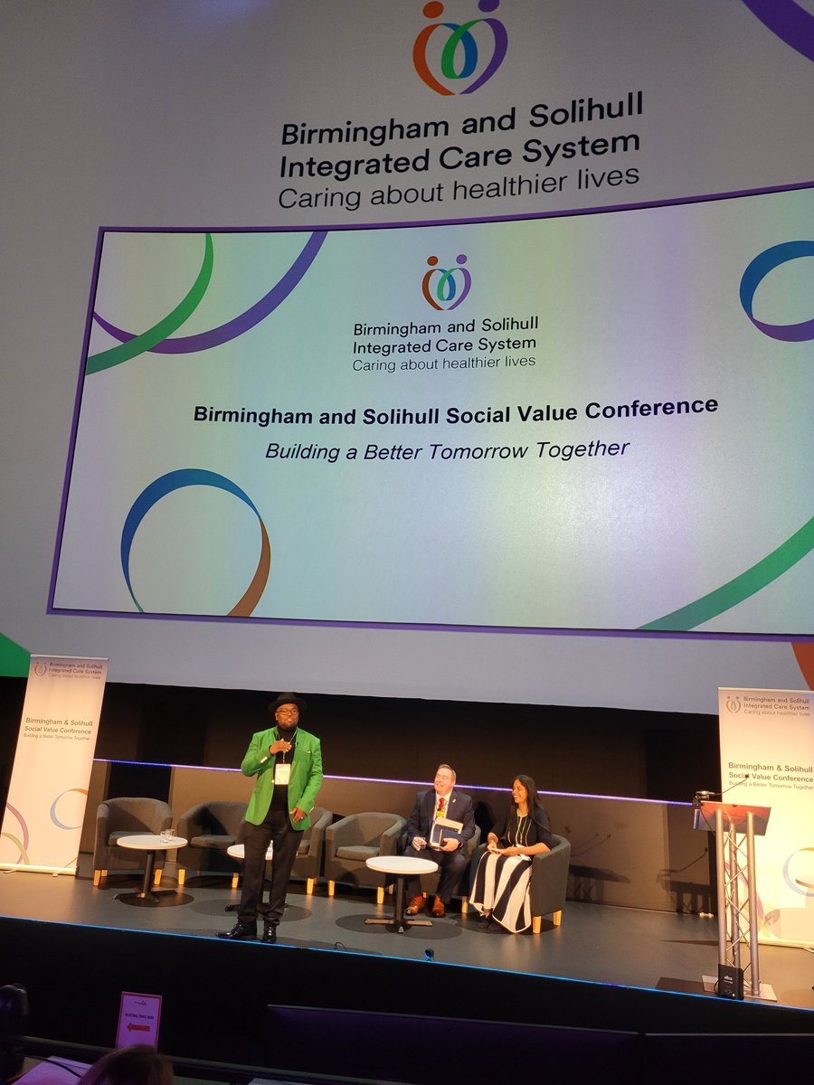 Afzal_H's tweet photo. Delighted to be at the launch of
#SocialValueConference organised by @BSol_ICS. Leveraging procurement & supply chain to create genuine partnerships with #vcfse groups in #Birmingham & #Solihull & tackle #HealthInequalities https://t.co/RJ98IldfD2