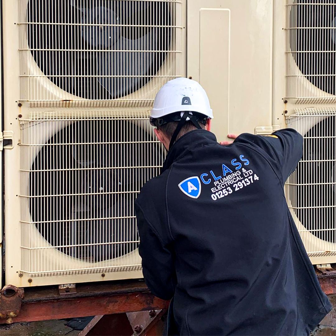 A_Class_P_And_E's tweet photo. Big shoutout to our engineers, they’ve done some amazing work recently! 👏 Keep up the fantastic work! 💪✨
#plumbing #solar #electric #gas #airconditioning #qualitywork #praise #aclass #blackpool #lancashire #workshowcase https://t.co/iJ7UwHbiKB