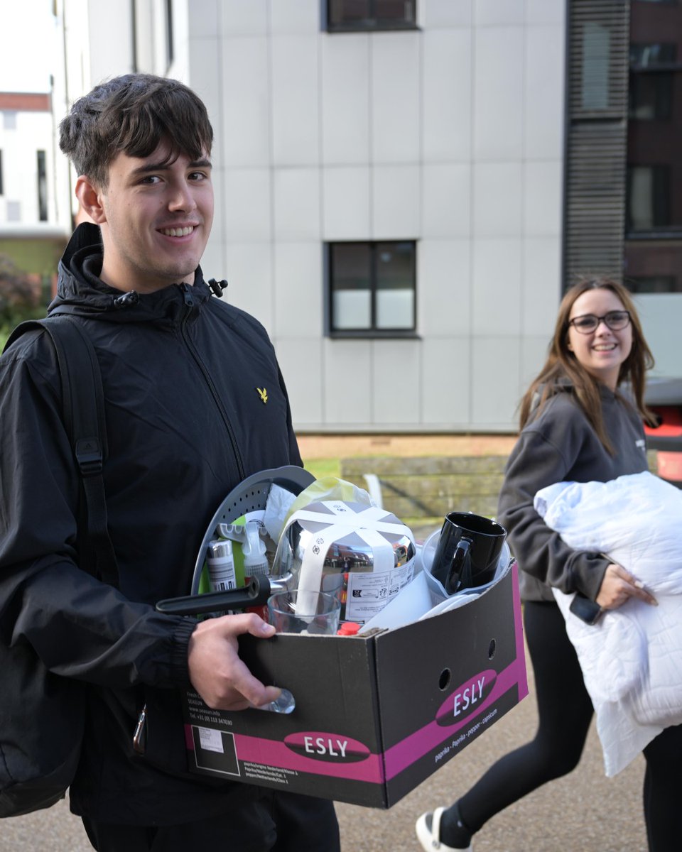 UniOfHull's tweet photo. Welcome Week is well and truly underway! ✨
Now that you've settled in to your new accommodation, we hope you're finding the time to explore campus. Don't forget to check out @HullUniUnion's Freshers events this week - find out more here: https://t.co/FsDvRhSmko
#TeamHull https://t.co/O23AHWszf6