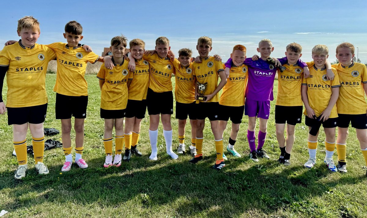 BUCFC's tweet image. We tried to get a foothold in the game with Park Farm Pumas taking their chances, gaining a two goal lead. 

We just couldn’t find the back of the net before the final whistle ending 3-1 to Park Farm. 

Well done to Parents POTM, which went to the whole team &amp;amp; Coaches POTM Albie.