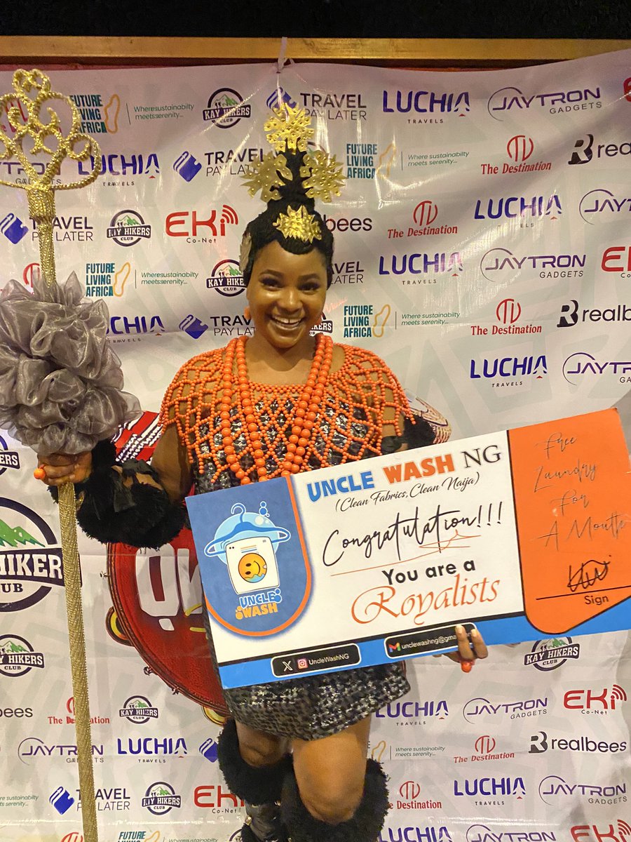 unclewashng's tweet image. Drumrolls as We Unveil U N C L E W A S H✨

“SISI of the Month!! 🌸🔱

We Are Proud Of Your Effort And We Reward You For The Month! 🎖

#CleanFabrics #CleanNaija