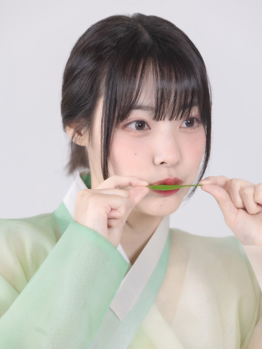 Happy Chuseok🖤 https://t.co/j9X0KNNpRu