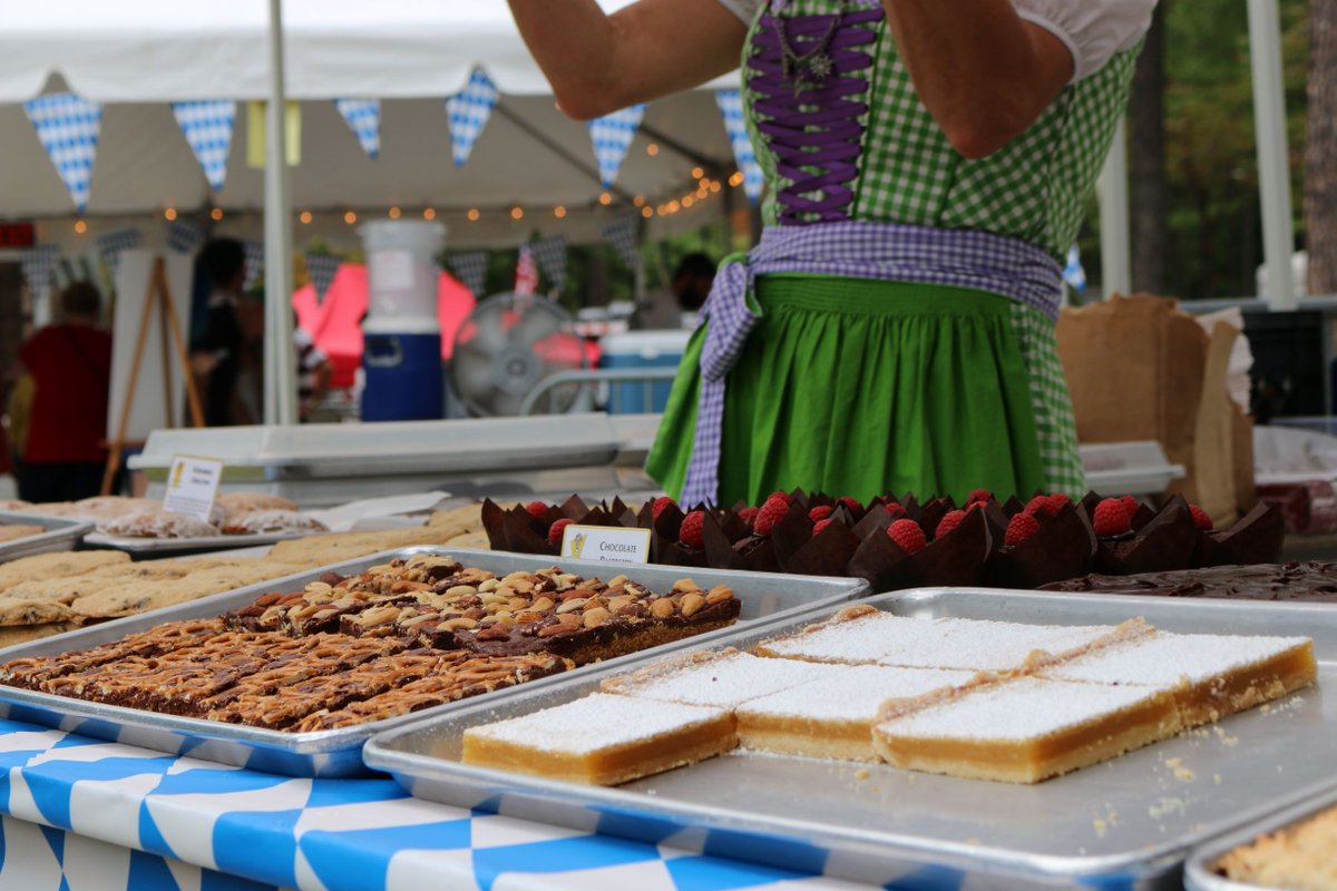 We hope you're ready for some delicious food at this year's Triangle Oktoberfest! We have Wondering Wolf returning for their second year and Annelore's, which has always been a fan favorite! 
Just a reminder that Koka Booth Amphitheater is a cashless venue💳