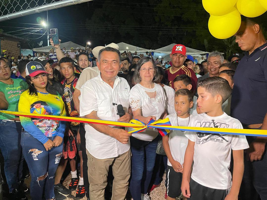 Carlos Hernández tweet media