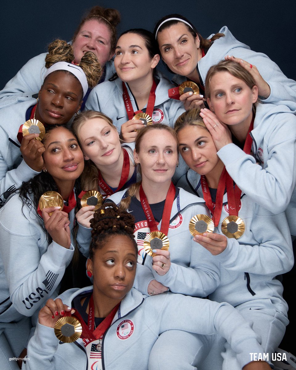 TeamUSA's tweet photo. Teammate goals &amp; golds 🥇

The U.S. Paralympic Sitting Volleyball Team are back-to-back-to-back champions. 

#ParisParalympics https://t.co/AGrJ8hqQ5I