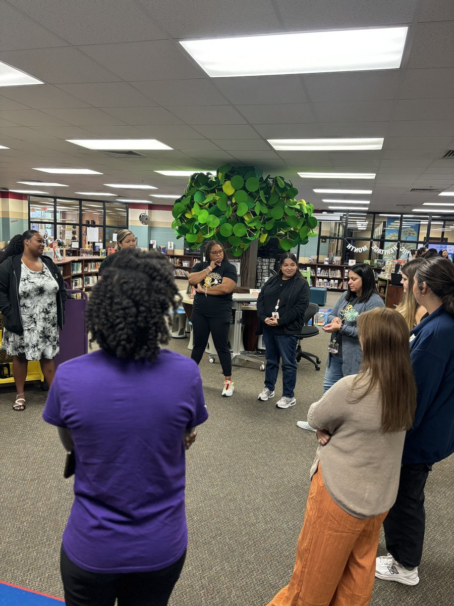 melcapuchina's tweet image. Want to know how to inspire and empower teachers? Ask @HumbleISD_LSE They did a thing! 🔥 💜 #RestorativePractices