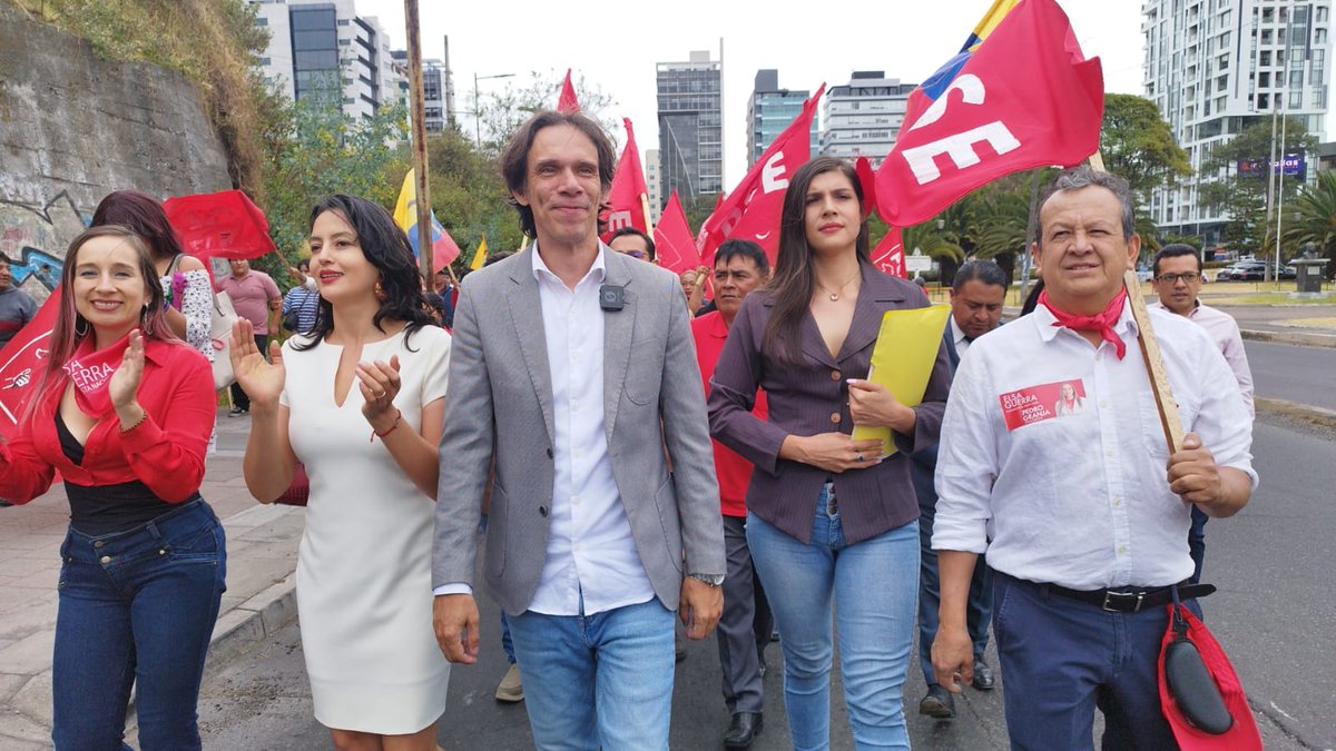 crd78073's tweet photo. Pedro Granja es el futuro de Ecuador💯🇪🇨 #EstoyconPedroGranja https://t.co/NLW35tub0m