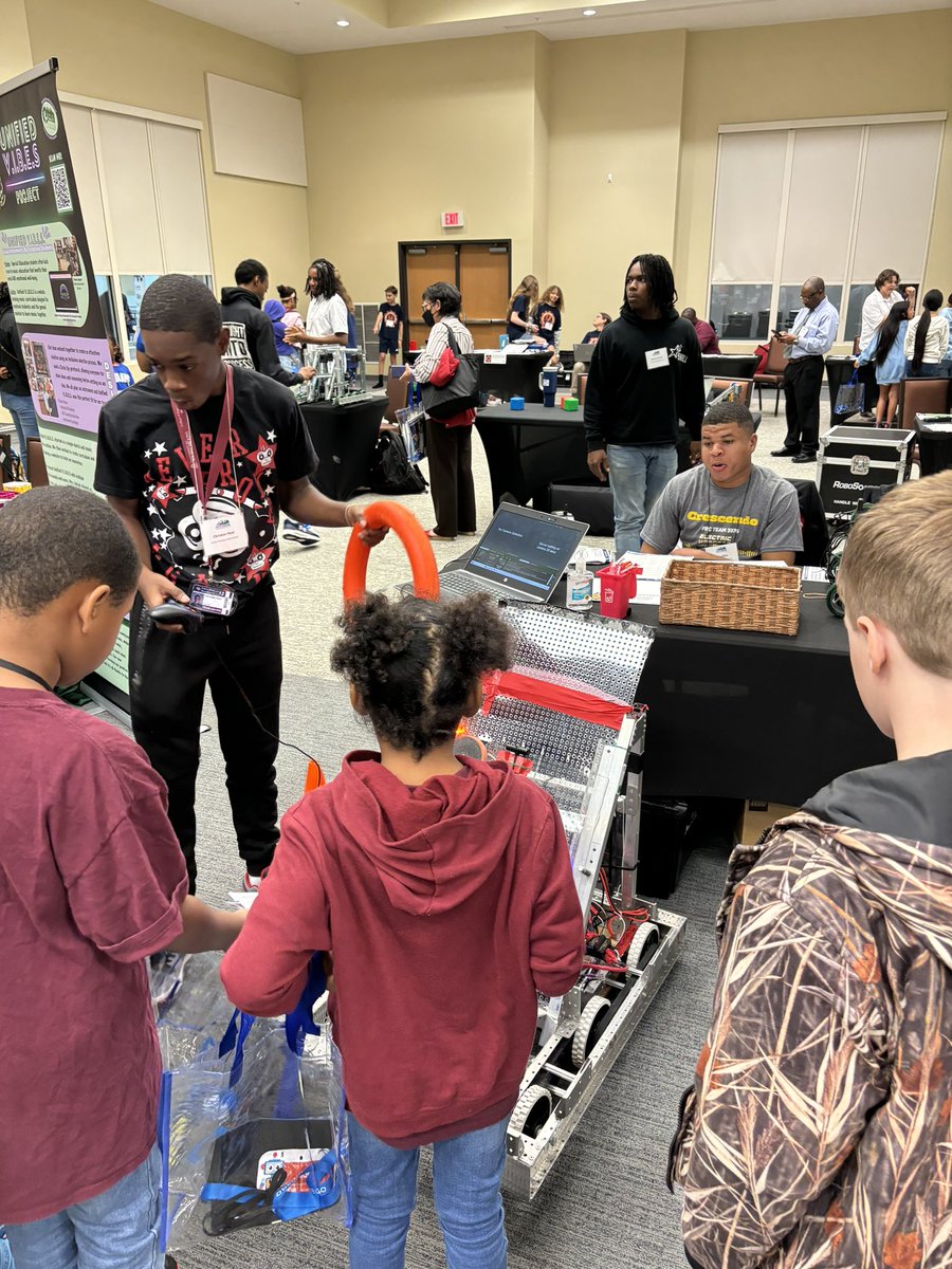 Richland1st's tweet image. We are at the @CSForSC Computer Science Showcase with FIRST Robotics Competition teams from Lower Richland and Dreher High Schools showcasing their 2024 robots, including having @DreherHigh student and team captain Merryn Courie sitting on the showcase’s student panel.