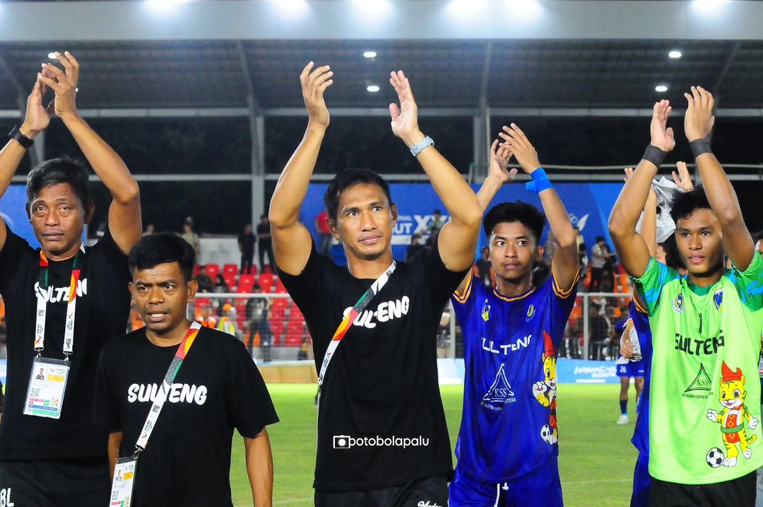 AfandyYunus's tweet photo. Zulkifli Syukur ke Wasit
"Begitu terjadi 1 gol, yg panik Siapa? bukan Aceh! Kalian sebagai pengadil di dalam yang panik!"
"...Kasian mereka yg mau berkembang ke level senior kalian hancurkan rusak mentalnya dgn cara yg tidak pantas!" https://t.co/Ida6b2g32x