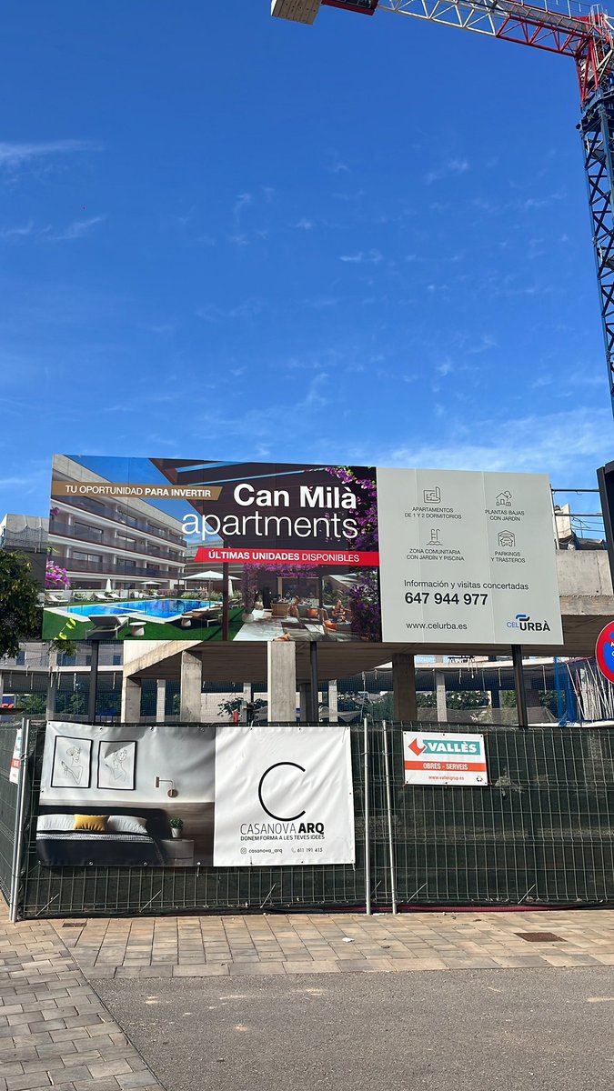 Si ja era difícil viure a Sitges, ara les cases es construeixen per invertir, no perque hi puguis viure. No volen veïns i veïnes, volen especuladors, millions i destruir el poble.