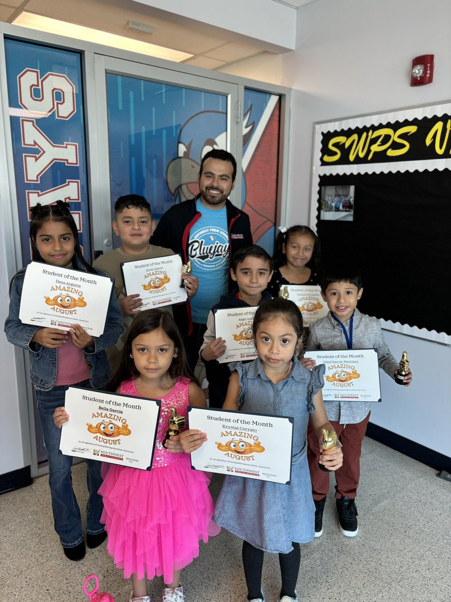 🎉🎉Congratulations to our Students of the Month! Thank you for all your hard work each day both in and outside of the classroom. We appreciate you being an outstanding role models to the rest of the students. We’re so proud of you all. 🎉🎉 #swschools #VPAA #BlueJays