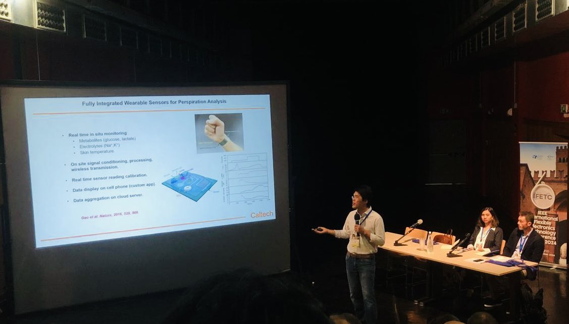 Fabrizio Viola (@fabrizio_viola_) on Twitter photo Honored to have co-organized with <a href="/adricakyndiah/">Adrica Kyndiah</a> the special session on 'Printed Biosensors and Wearables for Healthcare Applications' at <a href="/IIfetc/">IEEE-IFETC</a>. It was highly engaging, with inspiring insights into cutting-edge innovations for healthcare! <a href="/WeiGaoLab/">Wei Gao</a> <a href="/grecocic/">Francesco Greco</a> <a href="/AnnalisaBonfig/">Annalisa Bonfiglio</a> Honored to have co-organized with <a href="/adricakyndiah/">Adrica Kyndiah</a> the special session on 'Printed Biosensors and Wearables for Healthcare Applications' at <a href="/IIfetc/">IEEE-IFETC</a>. It was highly engaging, with inspiring insights into cutting-edge innovations for healthcare! <a href="/WeiGaoLab/">Wei Gao</a> <a href="/grecocic/">Francesco Greco</a> <a href="/AnnalisaBonfig/">Annalisa Bonfiglio</a>