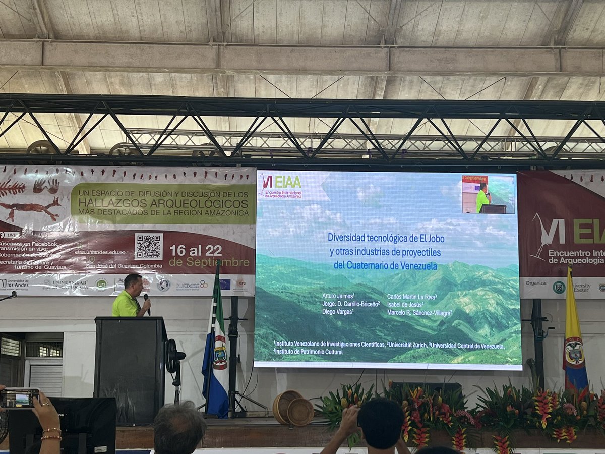 Arturo Jaime del Instituto Venezolano de Investigaciones Cientificas (IVIC) Hablando sobre puntas de Proyectil Jobo #EIAA2024 #LASTJOURNEY #GUAVIARE <a href="/LASTJOURNEY5/">LASTJOURNEY</a> <a href="/UniofExeter/">University of Exeter</a> 
Live Stream :
facebook.com/share/v/R6ChDJ…