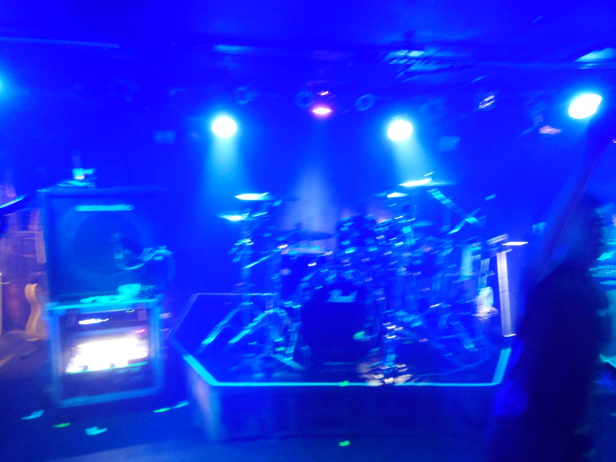 arurunka's tweet image. 大好きな箱LOOK！

仕事終わダッシュ🏃‍♀️💨

総武線遅延😇

ホスコ2曲位しか聞けませんでした🥲

ダストは安定で楽しい💯

LOOKのいい所

遊びやすいフロア

酒が安い

千葉勢が強い！（たくましい）

また来週伺います😻

今日もありがとうございました！

 #DOCOCK
 #dustbox
 #HOTSQUALL