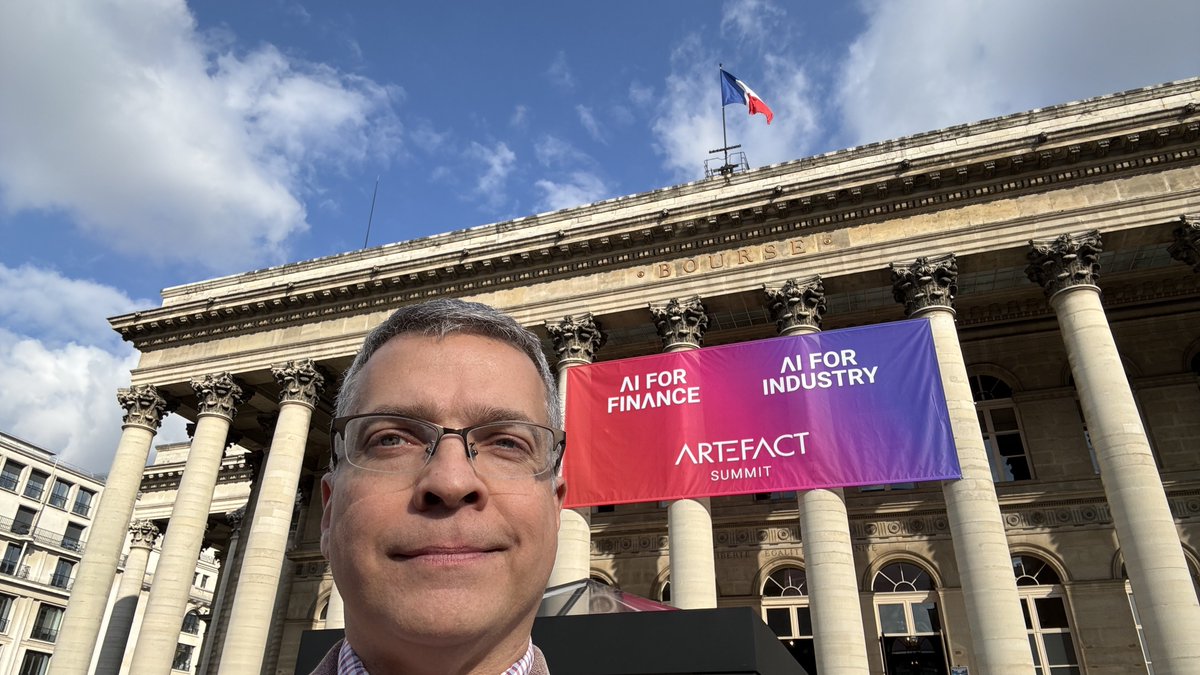 EthanPierse's tweet image. Tonight, it&apos;s #AIforthePlanet ahead of tomorrow&apos;s big #AIforFinance conference. 

Bravo Team @Startup_inside_ @Artefact_Global @DamienGromier @EmmaSezen 🙌🏻