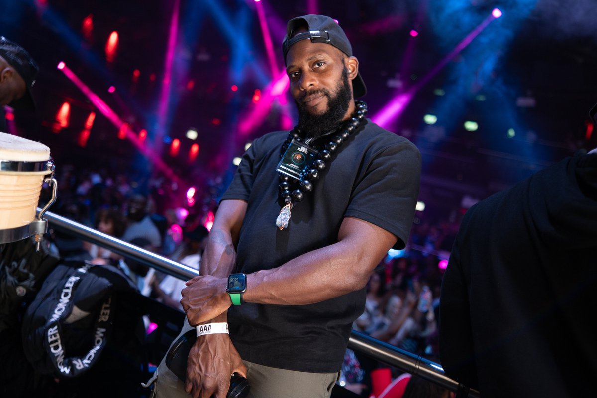 First pic is when I quit driving the buses after 12yrs of service. 

The second picture is a year later of me running my business as a photographer / videographer. 

The journey continues.