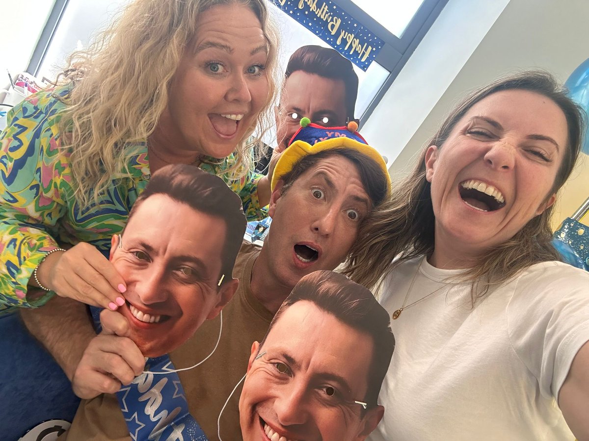 marksummerscast's tweet image. Crazy  Birthday madness :) #marksummers #castingdirector