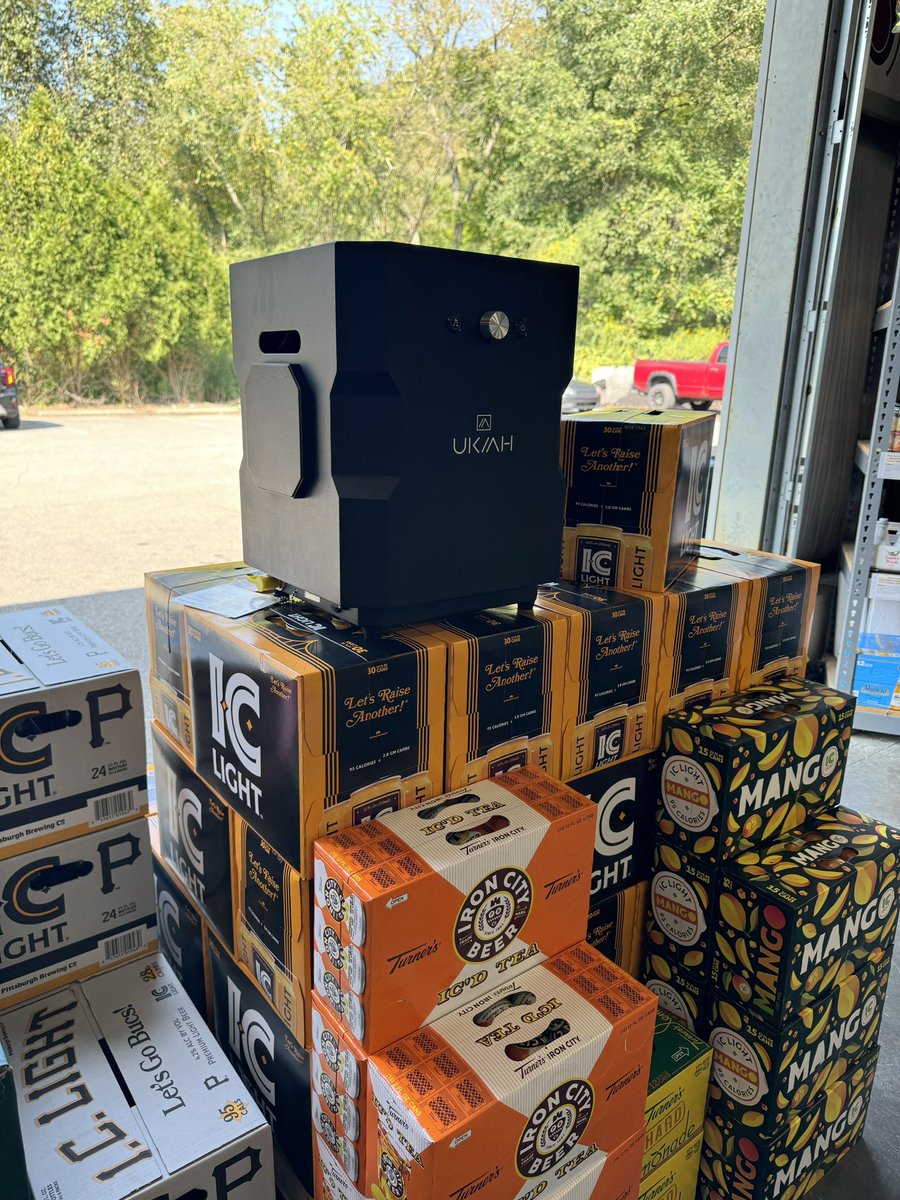 It’s time for another Creekside Beer giveaway!!🎉

Up for grabs this week is an AWESOME <a href="/Ukiah_Co/">Ukiah Co.</a> Tailgater II Portable Firepit/Bluetooth Speaker, brought to you by <a href="/IronCityBeer/">Iron City</a>!! This baby is PERFECT for cool fall nights in the backyard, sipping some ice cold Irons!🔥🔥🔥

To