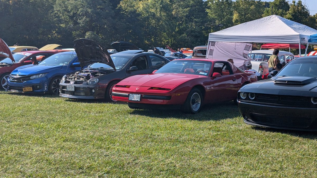 MikeClineJr's tweet image. What you doing?
Nothing, just cruising around in my 1988 Firebird, listening to Debbie Gibson's Out of the Blue on cassette. @DebbieGibson