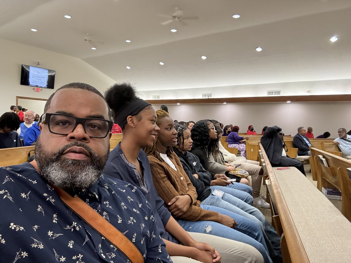 Shorter College tweet media