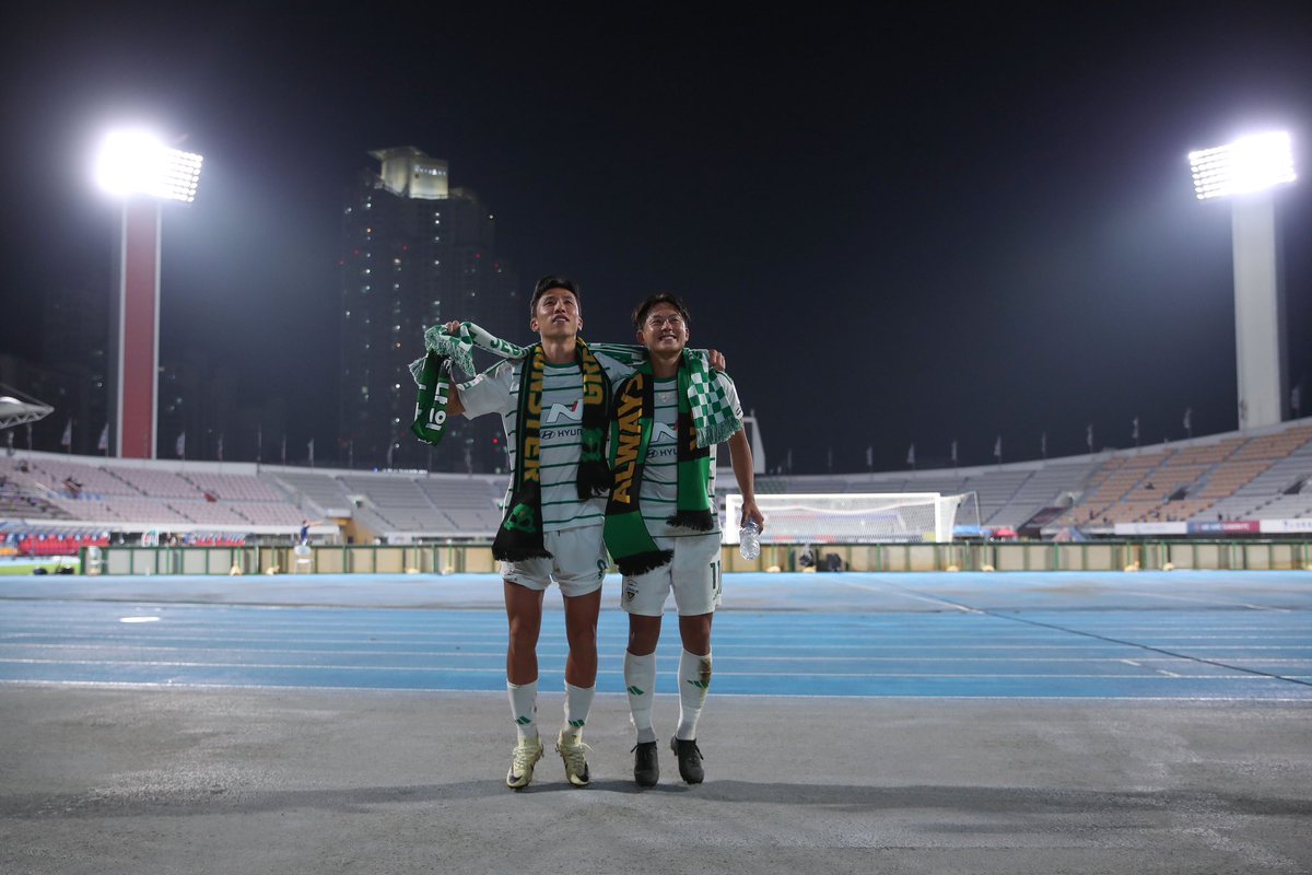 S W Lee 이승우 tweet media