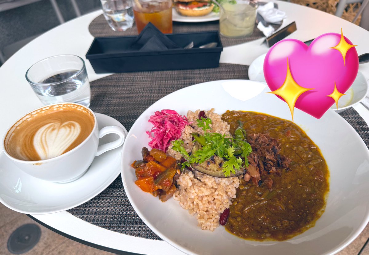 TOMOMIracle_730's tweet photo. ずっと来たかった麻布台ヒルズで、グルテンフリー対応のお店でランチ出来て、そのあと豊洲のららぽーとで楽しんだり、そして久しぶりに学生寮時代のお友達と再会出来て、ものすごく嬉しくて、幸せな1日になりました♡⃛
本当にありがとうー♡♡
麻布台ヒルズ、最高だし、また行きたい💖東京タワーも❤️ https://t.co/vmYBmvV8j3