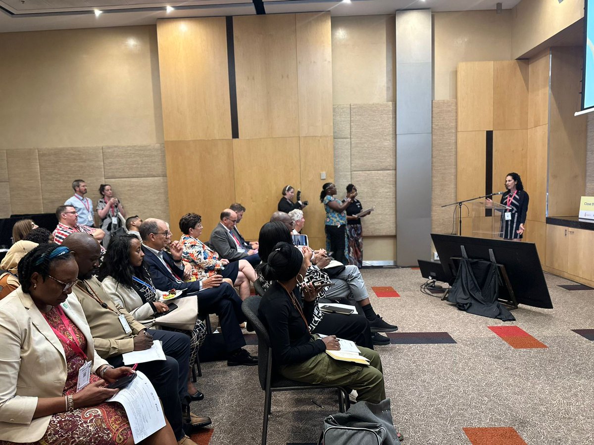 SaferSurgery's tweet photo. Happening now: Capnography action letter Media launch at #2024AAAC!
Drs. #AngelaEnright and @DrFayeMazoEvans speaking about the the critical role of capnography
#CloseTheCapnoGap #SaferAnesthesia #Capnography #Anesthesia #GlobalHealth #GlobalSurgery ##2024AAAC https://t.co/lmLCgdi9OZ