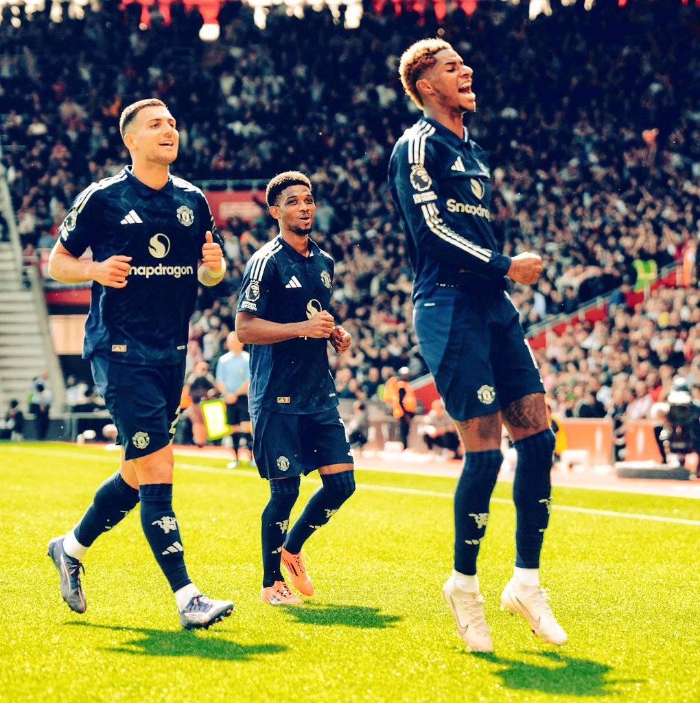 🚨 OFFICIAL:

Marcus Rashford becomes the 5th Manchester United player to SCORE FOR THE CLUB IN 10 DIFFERENT SEASONS in the Premier League after Ryan Giggs, Paul Scholes, Roy Keane and Wayne Rooney.