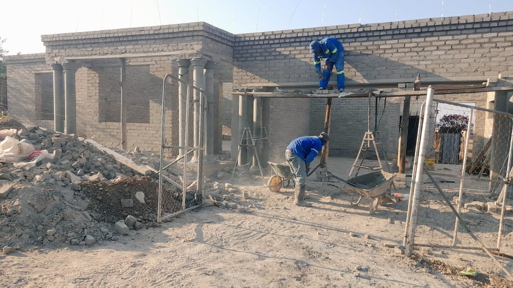 aggrey_mat's tweet photo. Tomorrow.we start with the electrical part..
Next week, Roof work https://t.co/v0QSvEbysa