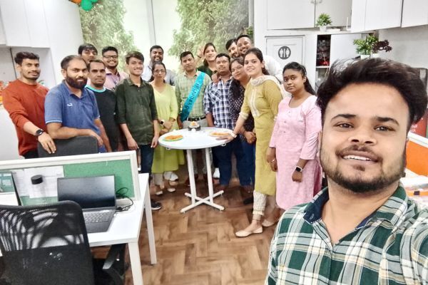 MangoSemi's tweet photo. 🎉 Happy Birthday, Sensar! 🎂

We had an amazing time celebrating your special day! Wishing you a year filled with success, happiness, and great memories. 🎈🎁 Here's to many more celebrations together! 🎊

#HappyBirthday #TeamCelebration #BirthdayVibes #CheersToYou #Mangofy #man https://t.co/tRFrbLqToS