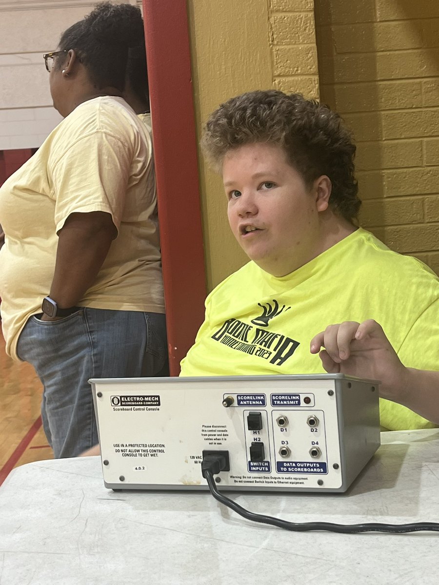 Good morning! We have a big shout out this morning to our new manager Adrian Hall! Glad to have him with us!! #BoonePride