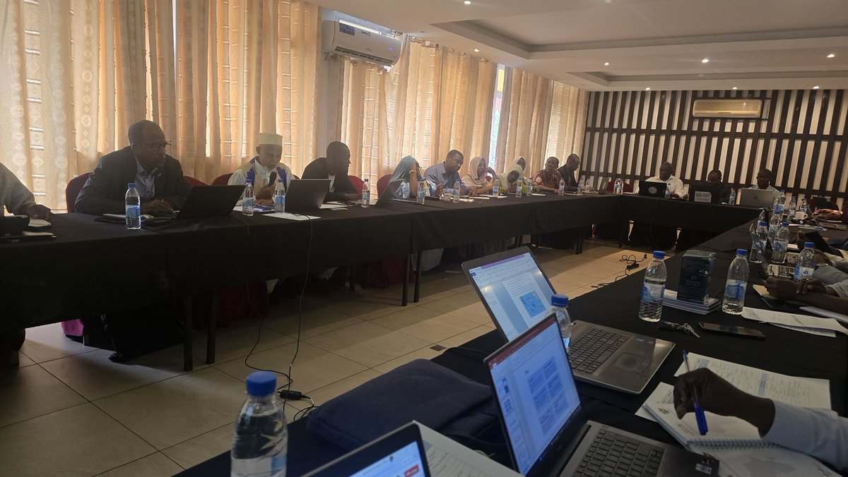 Hareeta Cunniah (@hareeta1) on Twitter photo COMOROS Happening Now - Day 1 Technical Validation of the National Labour #Migration Policy by tripartite constituents. An ILO-IOM collaboration under #SammProject <a href="/commission_coi/">Commission de lโocรฉan Indien COI_IOC</a> <a href="/EU_Commission/">European Commission</a> <a href="/SammProject/">Southern Africa Migration Management</a> <a href="/ILOAntananarivo/">ILO Madagascar</a> <a href="/ilo_pretoria/">ILO Pretoria</a> <a href="/ONU_fr/">Nations Unies (ONU)</a> COMOROS Happening Now - Day 1 Technical Validation of the National Labour #Migration Policy by tripartite constituents. An ILO-IOM collaboration under #SammProject <a href="/commission_coi/">Commission de lโocรฉan Indien COI_IOC</a> <a href="/EU_Commission/">European Commission</a> <a href="/SammProject/">Southern Africa Migration Management</a> <a href="/ILOAntananarivo/">ILO Madagascar</a> <a href="/ilo_pretoria/">ILO Pretoria</a> <a href="/ONU_fr/">Nations Unies (ONU)</a>
