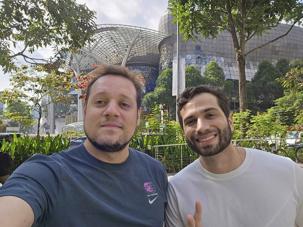 It's BreakPoint week!!! 🇸🇬

Our Capt.'s <a href="/fred_mvp/">Fred</a> and <a href="/rodcoppi/">rodcoppi</a> are already there, chilling and having fun. 🦜

P.S. we heard they are shilling the platform to every person on the streets....just in case, ya know.