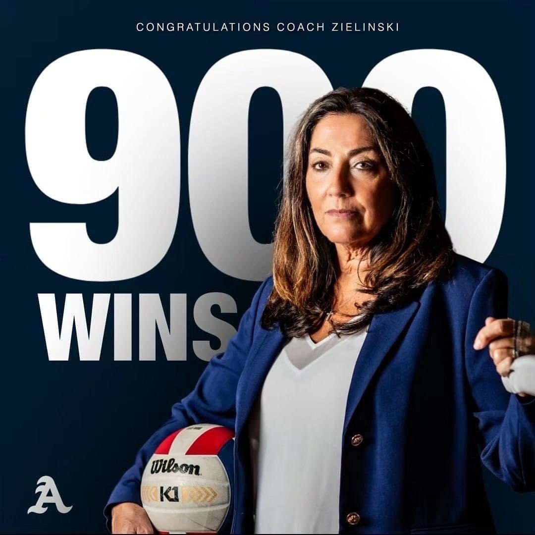 CoachDeOliveira's tweet photo. 900 wins … 900 WINS!!!!!! Congrats @coachzielinski! I’m so proud to have played for you. You’re not only a great teacher, coach, & administrator, but you’re a super Coach-Mom role model. Thanks for paving the way. Enjoy every minute of this! Xox #STAProud 🏐👸🏻 https://t.co/ohuRU2LNAz